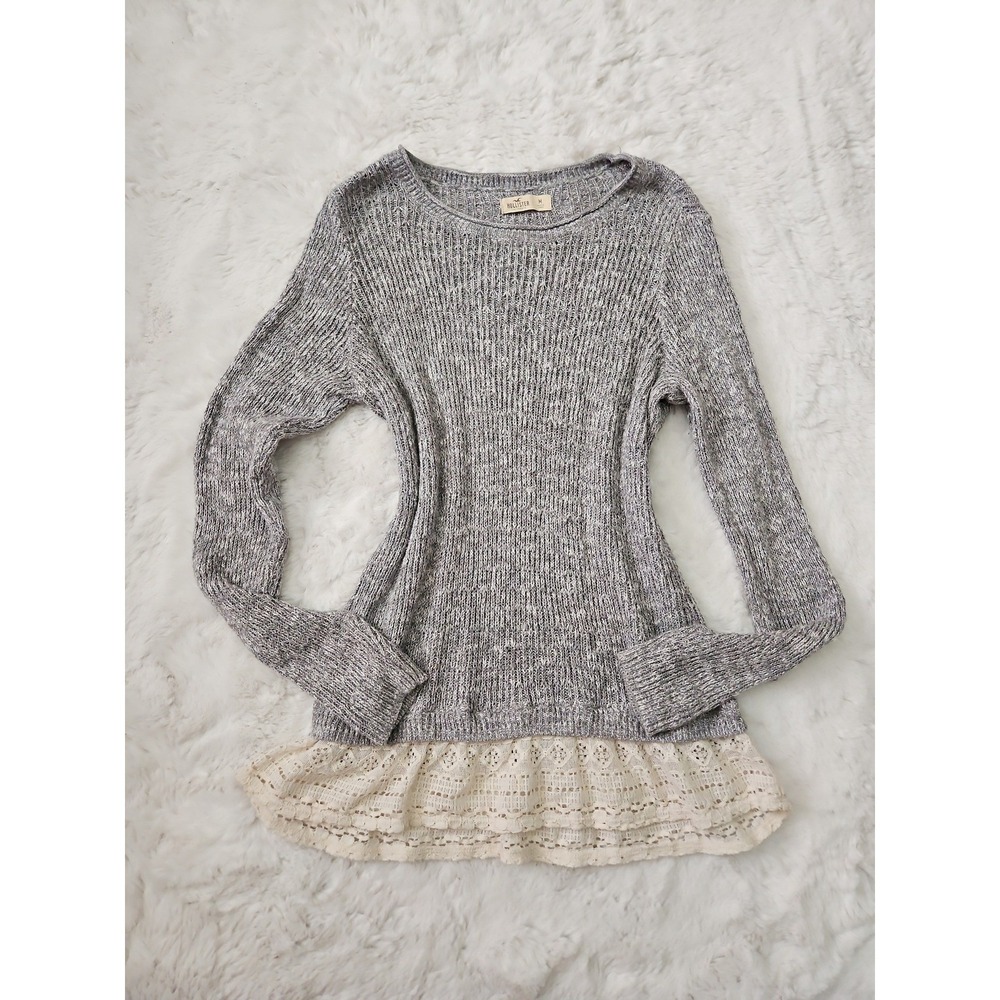 Hollister Lace Trim Knit Sweater Medium Gray White Boho Tiered Hem Long Sleeve M